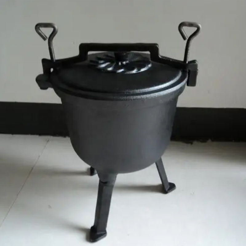 4L鋳鉄製ヘビーデューティーキッチンダッチオーブン三脚蓋付き - Camp Dutch Oven Cast のレビューと価格